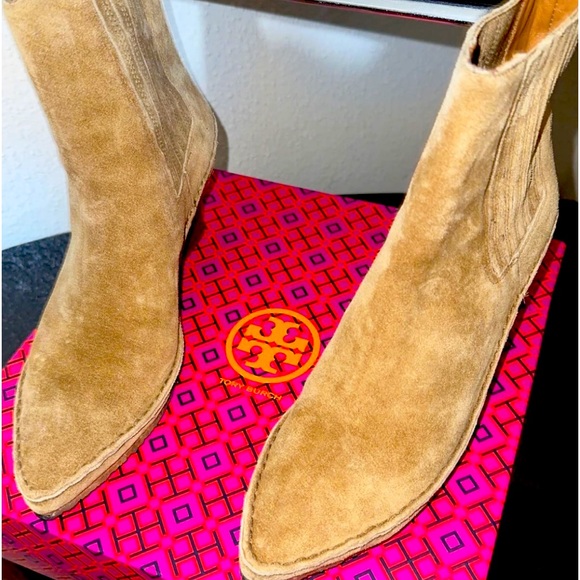 Tory Burch Lila Heeled Ankle Boot Nat Suede size 8 - Picture 1 of 1